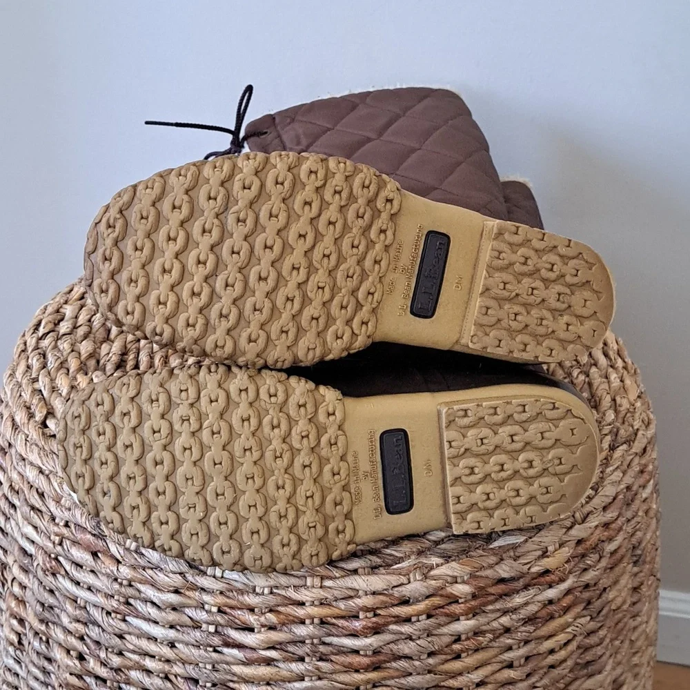 L.L.Bean Womens Brown Quilted Nylon Waterproof/Insulated Winter‎ Sherpa Boots 7